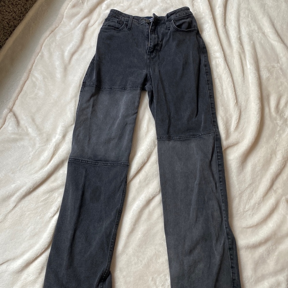 Super Comfy and Trendy Hollister Black Jeans💗